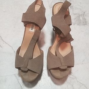Suede taupe wedge heels